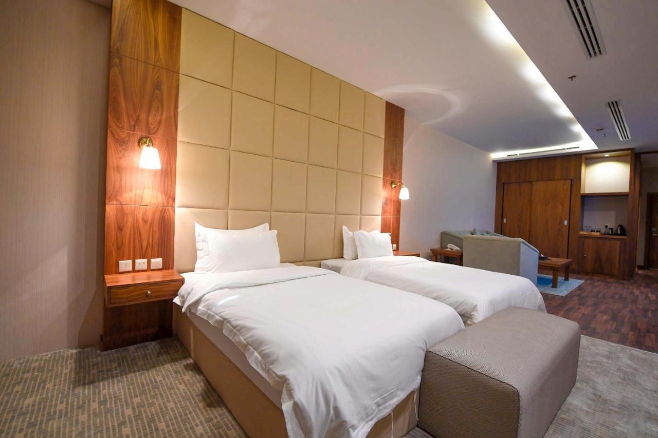 Motiara Hotel - La Valle Mall Riyadh Ngoại thất bức ảnh